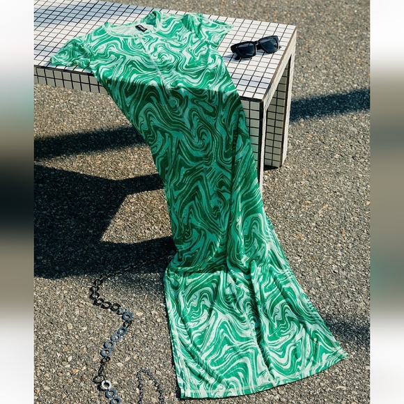 NWOT Mesh Dress - M - Picture 4 of 4